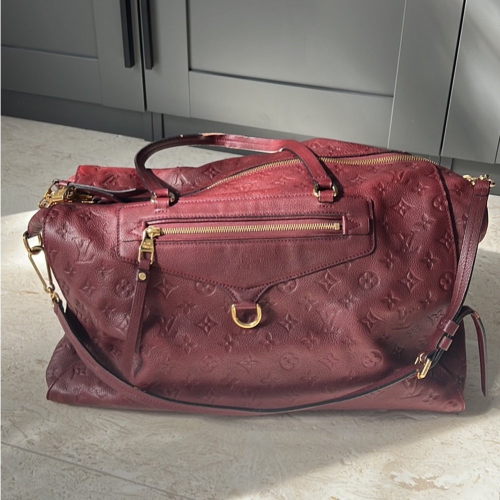 Louis Vuitton
Speedy Bandoulière leather handbag